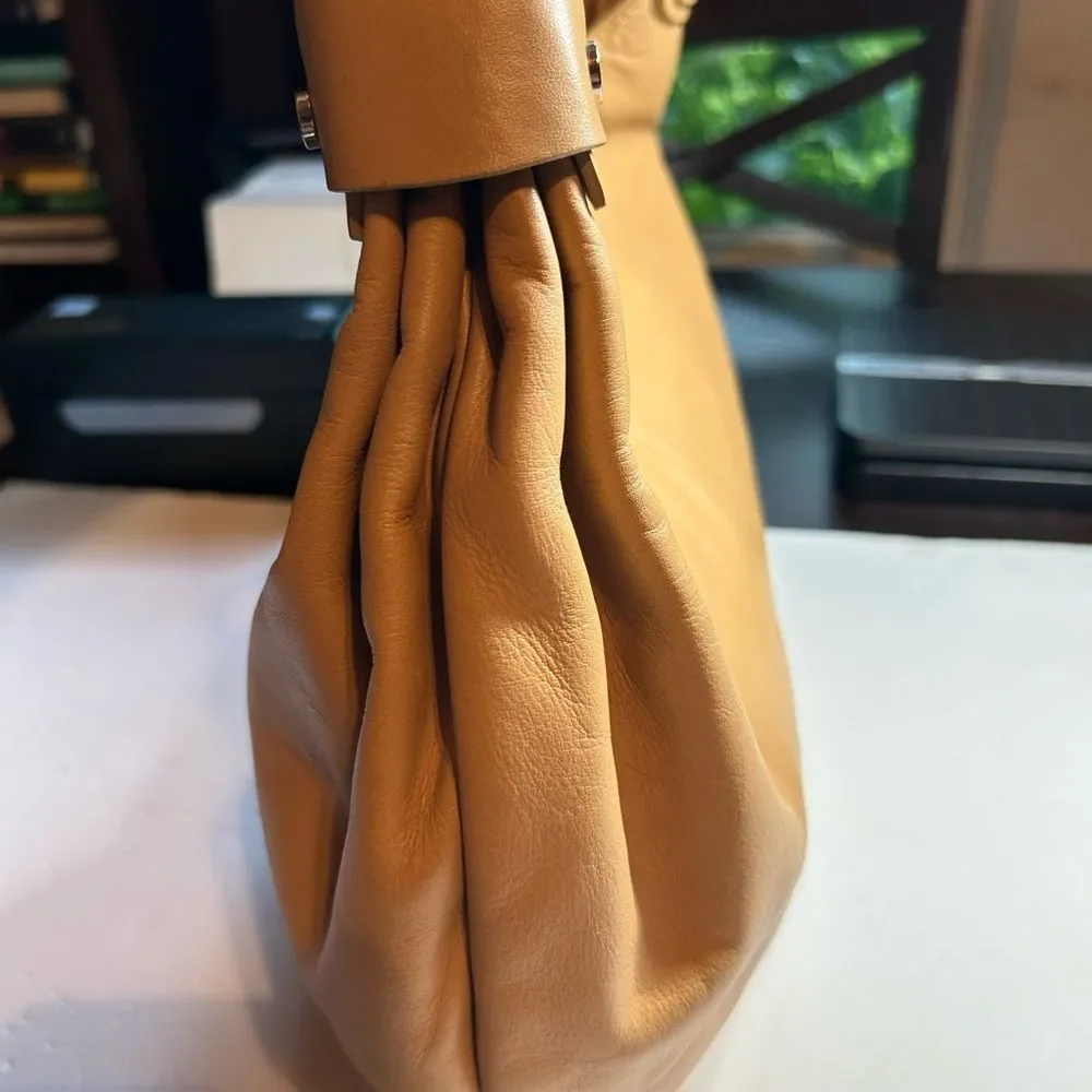 ANTONIO MELANI Genuine Tan Leather Bag‎